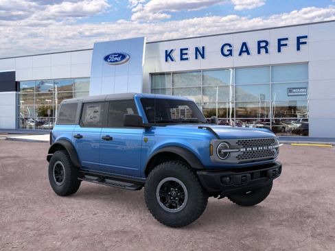 New 2026 Ford Bronco Badlands w/ Sasquatch Package AWD/4WD image 8