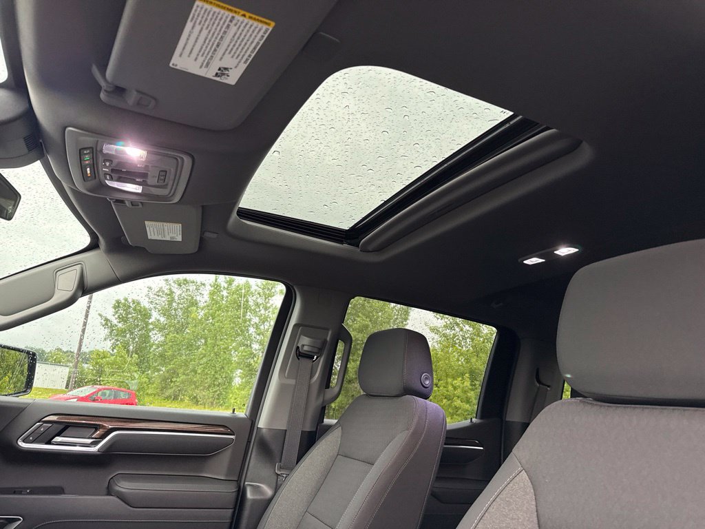 New 2026 Chevrolet Silverado 1500 RST w/ Dark Appearance Package AWD/4WD image 28
