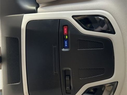 Used 2025 Subaru Outback Premium image 15