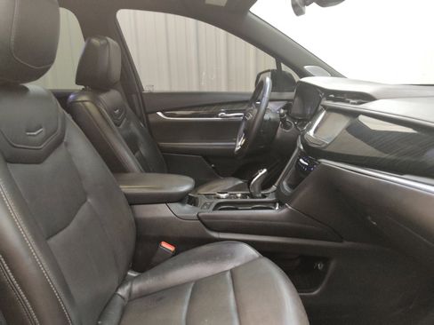Used 2020 Cadillac XT6 Premium Luxury AWD/4WD image 21