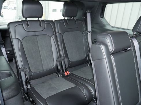 New 2025 Jeep Grand Cherokee L Altitude image 26