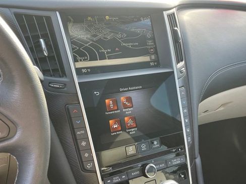 Used 2023 INFINITI Q50 Sensory image 17