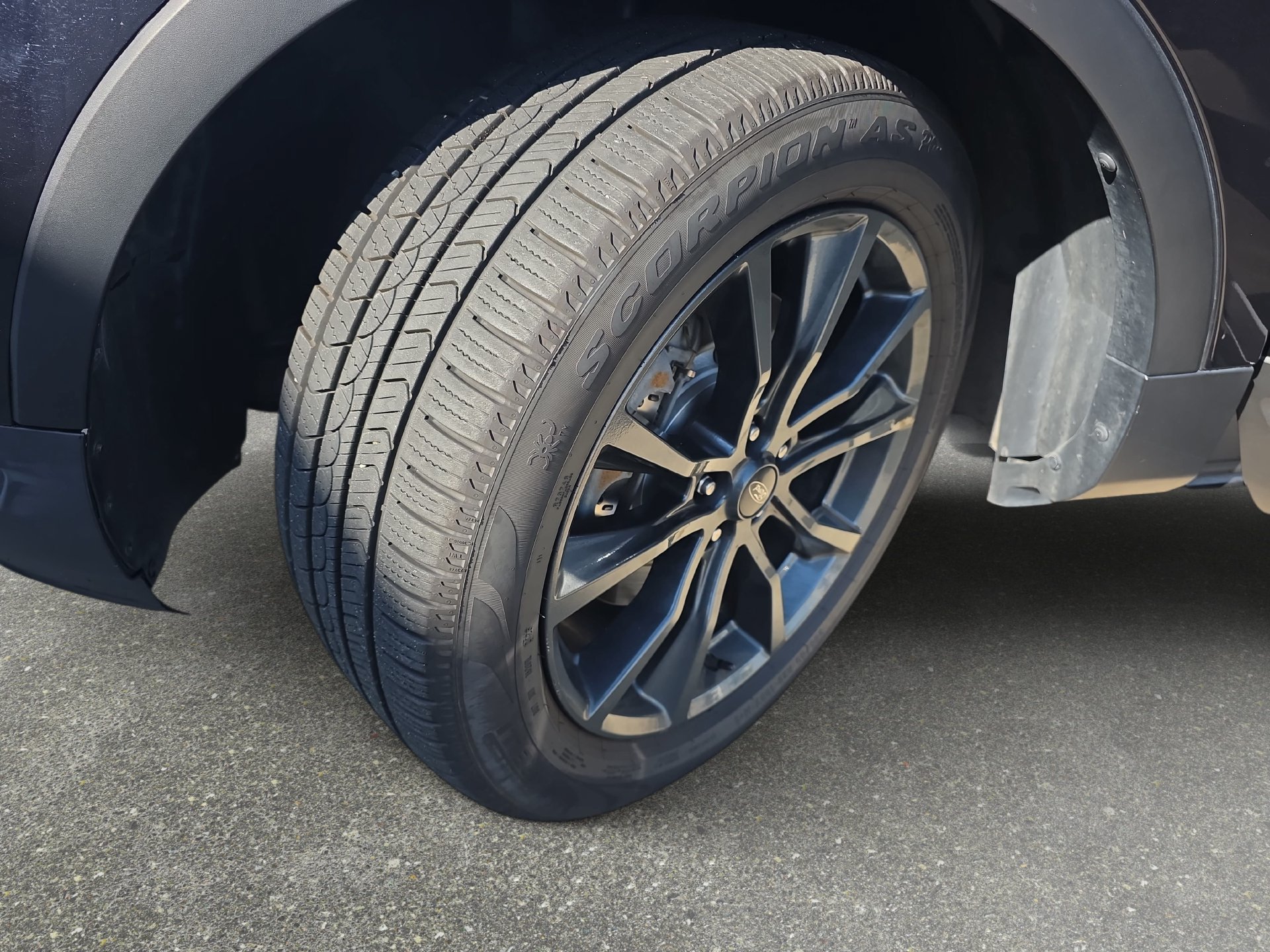 Used 2019 Ford Explorer XLT w/ Equipment Group 202A FWD image 31