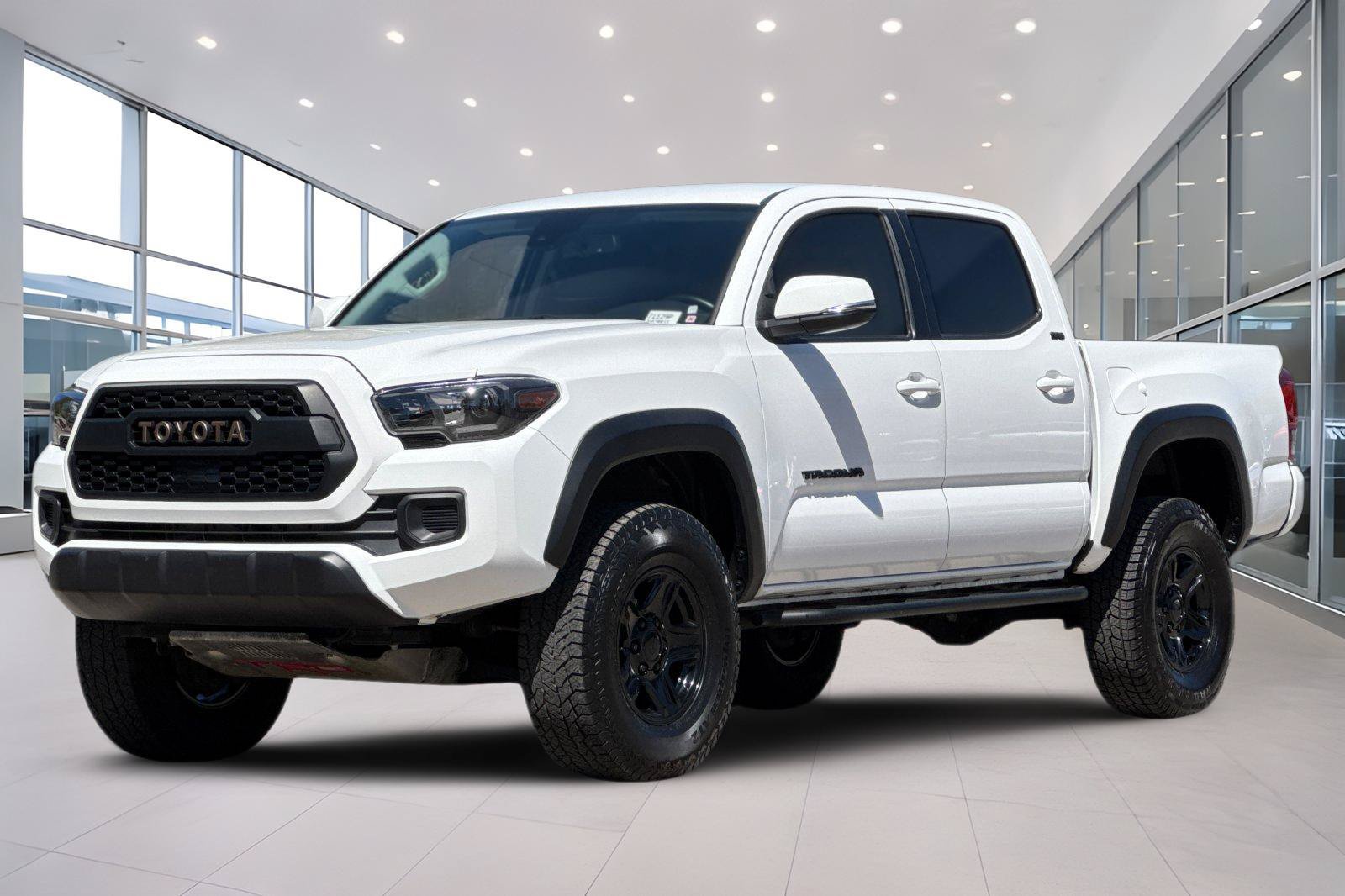 Used 2023 Toyota Tacoma 4x4 Double Cab w/ Trail Edition image 8