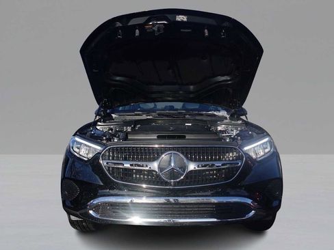 Used 2026 Mercedes-Benz GLC 300 4MATIC image 9