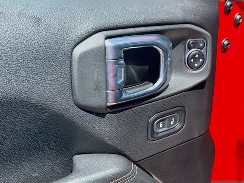 Used 2023 Jeep Wrangler Unlimited Rubicon 392 AWD/4WD image 21