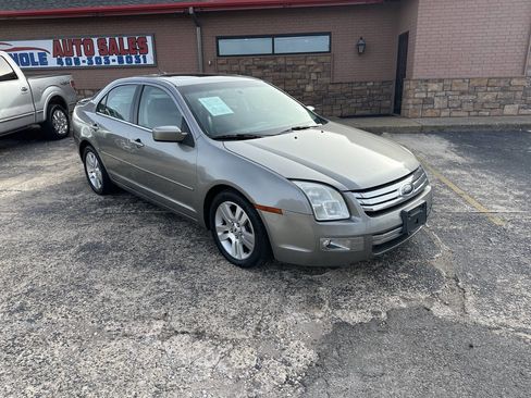 Used 2008 Ford Fusion SEL image 2