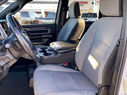 Used 2024 RAM 2500 Big Horn image 27