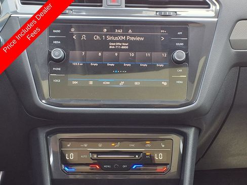Used 2022 Volkswagen Tiguan SE FWD image 22