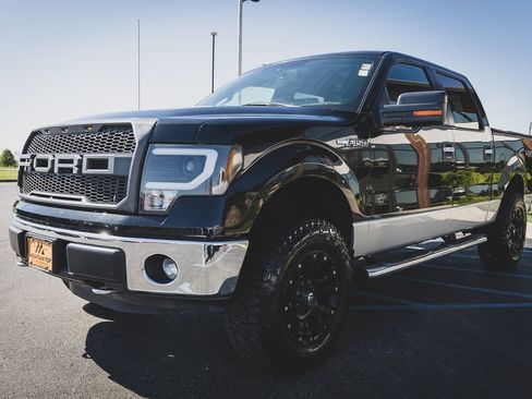 Used 2014 Ford F150 XLT w/ Equipment Group 302A Luxury AWD/4WD image 14