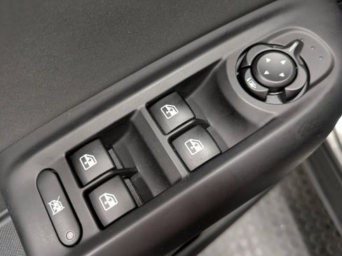 Used 2024 Alfa Romeo Tonale Ti w/ Premium Interior Package image 9