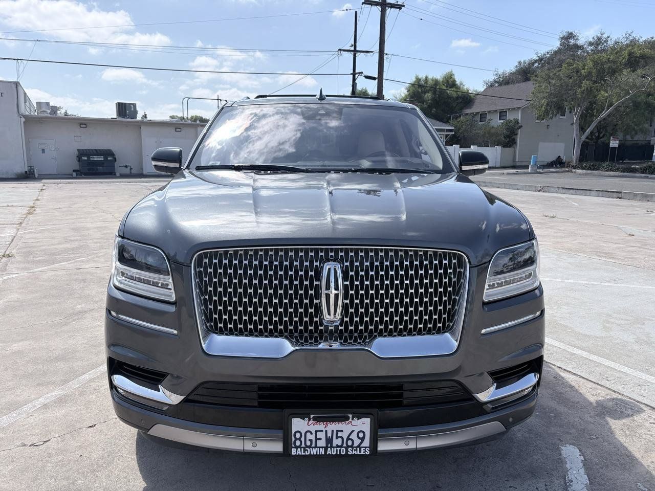 Used 2018 Lincoln Navigator Select w/ Technology Package RWD image 2
