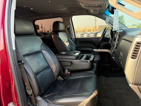 Used 2018 Chevrolet Silverado 1500 LT w/ Texas Edition AWD/4WD image 11