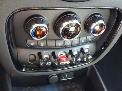 Used 2020 MINI Cooper Clubman S image 26