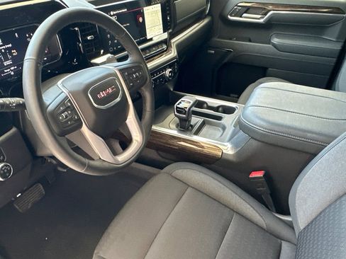 New 2025 GMC Sierra 1500 Elevation w/ Preferred Package AWD/4WD image 8