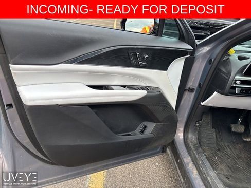 Used 2024 Cadillac Lyriq Luxury w/ LPO, Floor Liner Package AWD/4WD image 2