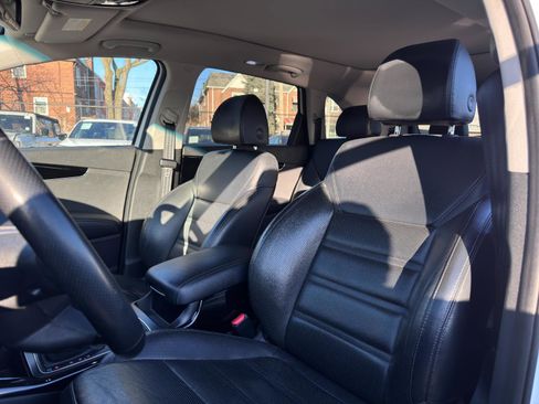 Used 2020 Kia Sorento SX image 17