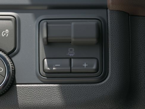 New 2026 Chevrolet Suburban High Country AWD/4WD image 30