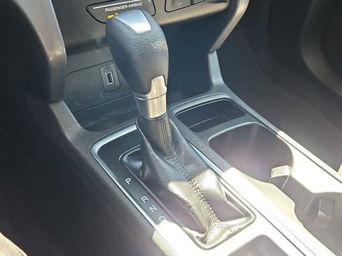 Used 2017 Ford Escape SE w/ Equipment Group 201A image 28