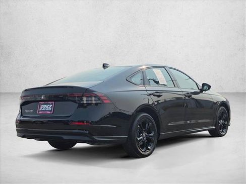 Used 2025 Honda Accord SE image 5