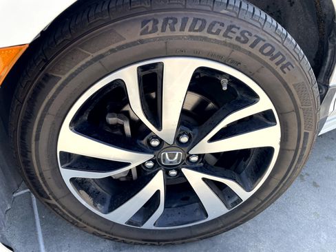 Used 2018 Honda Odyssey Elite image 6