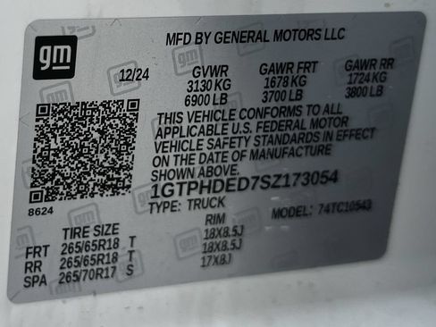 Used 2025 GMC Sierra 1500 SLT RWD image 32