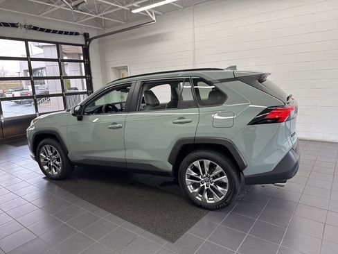 Certified 2019 Toyota RAV4 XLE Premium w/ All Weather Liner Package image 5