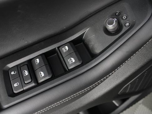 New 2025 Jeep Grand Cherokee L Limited w/ Trailer Tow Package image 16