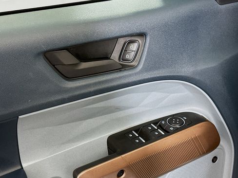 Used 2022 Ford Maverick Lariat w/ Lariat Luxury Package image 15