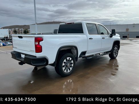 Used 2024 Chevrolet Silverado 2500 Custom w/ Custom Value Package image 5