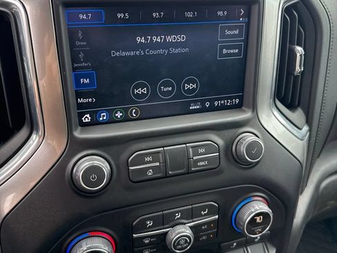 Used 2022 Chevrolet Silverado 1500 RST w/ Redline Edition AWD/4WD image 11