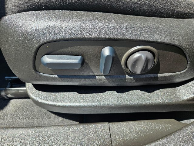 Used 2022 Chevrolet Equinox LT AWD/4WD image 26