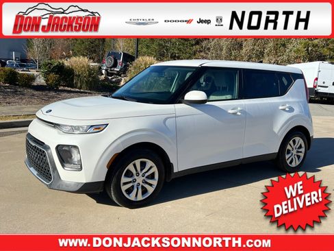 Used 2020 Kia Soul LX image 1