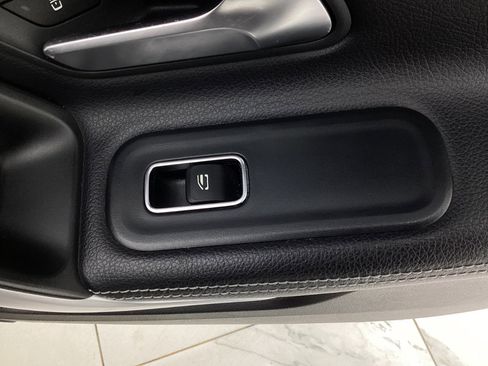 Used 2019 Mercedes-Benz A 220 4MATIC image 42