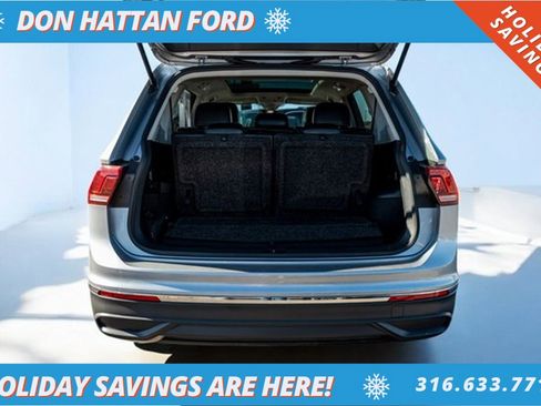 Used 2023 Volkswagen Tiguan SE image 34