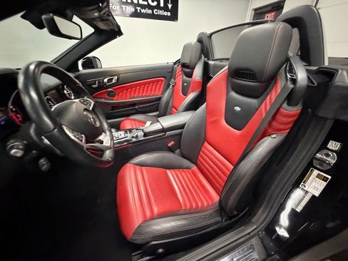 Used 2018 Mercedes-Benz SLC 300 image 20