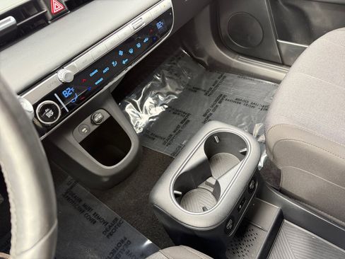 Used 2024 Hyundai Ioniq 5 SEL image 13