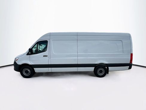 New 2025 Mercedes-Benz Sprinter 2500 image 4