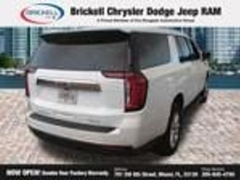 Used 2024 GMC Yukon XL SLT RWD image 6