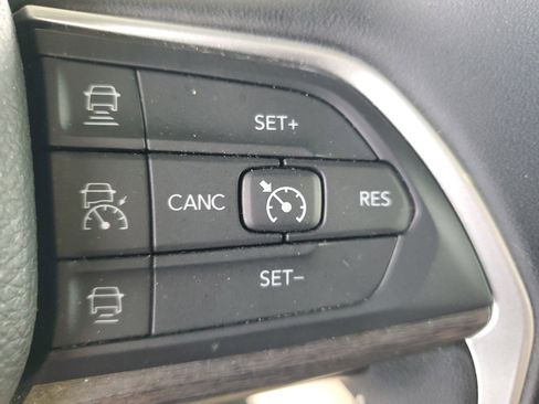 Used 2024 Jeep Grand Cherokee Limited 4xe AWD/4WD image 24