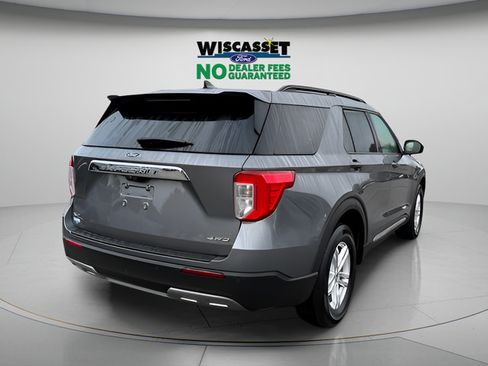 Used 2023 Ford Explorer XLT w/ Equipment Group 202A AWD/4WD image 30