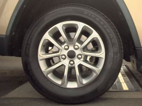Used 2014 Jeep Grand Cherokee Limited RWD image 8