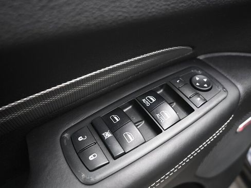 Used 2018 Dodge Durango SRT w/ Technology Group image 23