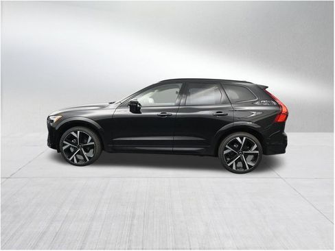 New 2026 Volvo XC60 B5 Ultra AWD/4WD image 2