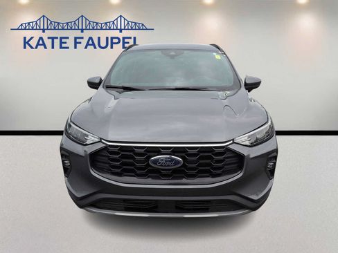 Used 2025 Ford Escape ST-Line Select AWD/4WD image 2