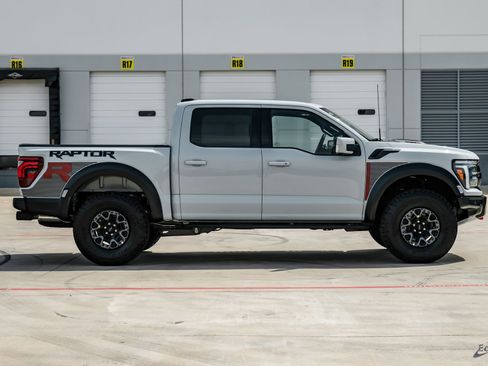 Used 2026 Ford F150 Raptor AWD/4WD image 20