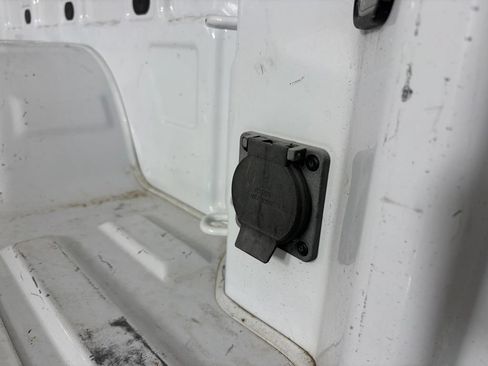 Used 2025 GMC Sierra 1500 SLT RWD image 36