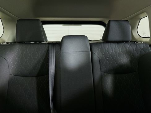 Used 2024 Toyota Corolla Cross LE w/ Moonroof Package image 30