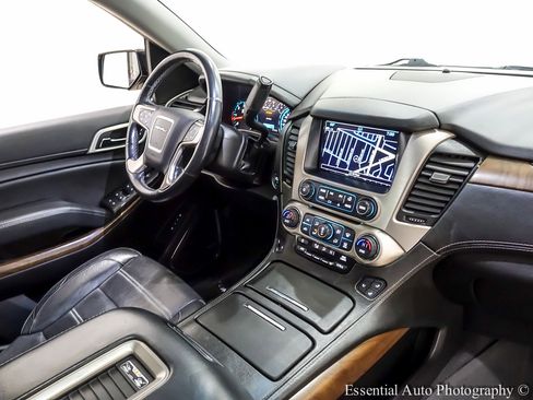 Used 2019 GMC Yukon XL Denali w/ Denali Ultimate Package image 36