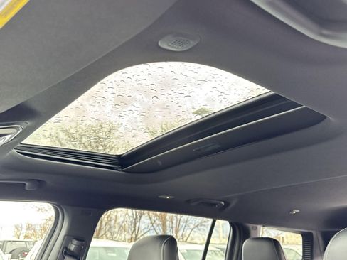 New 2025 Jeep Grand Cherokee L Altitude image 31